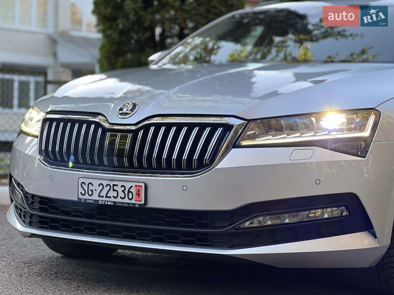 Универсал Skoda Superb 2019 в Дубно