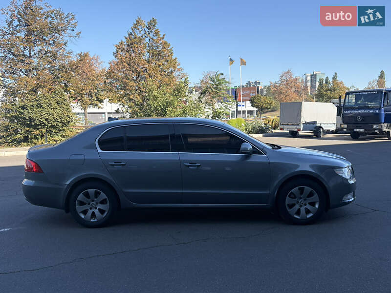 Лифтбек Skoda Superb 2008 в Кривом Роге