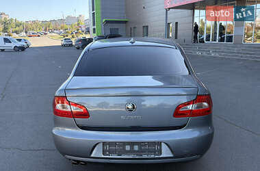 Лифтбек Skoda Superb 2008 в 