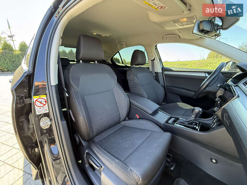 Лифтбек Skoda Superb 2019 в Стрые