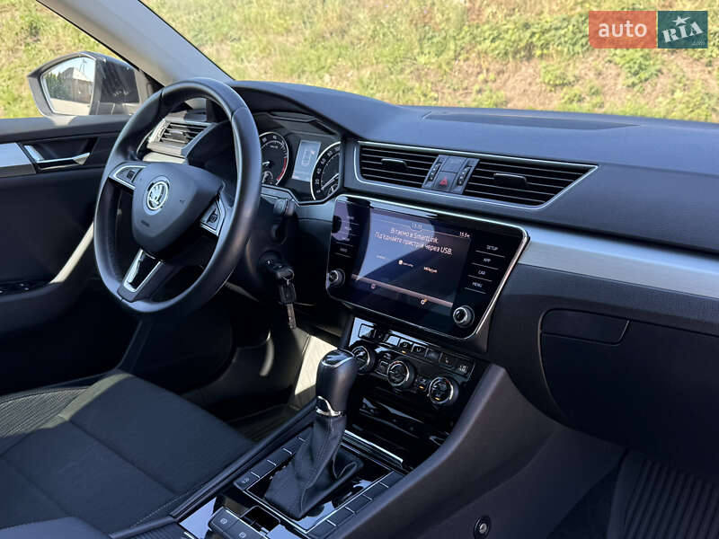 Лифтбек Skoda Superb 2019 в Стрые