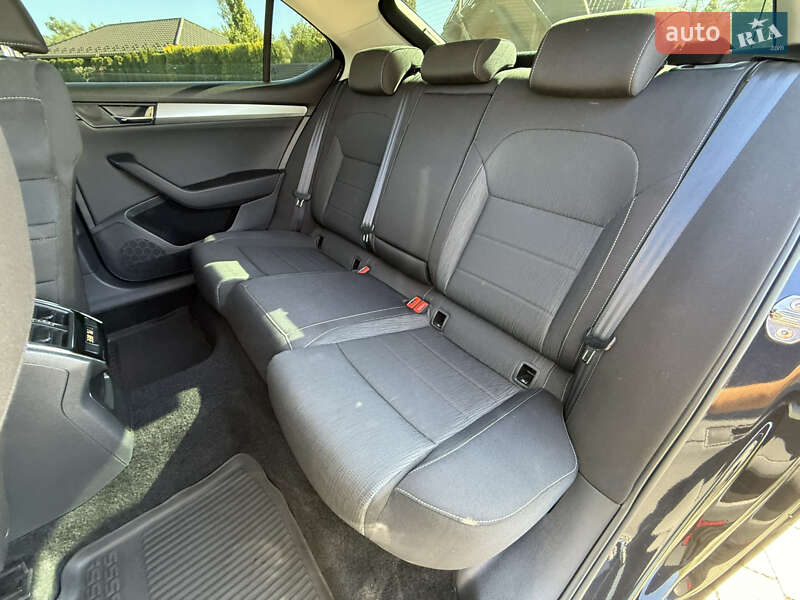 Лифтбек Skoda Superb 2019 в Стрые