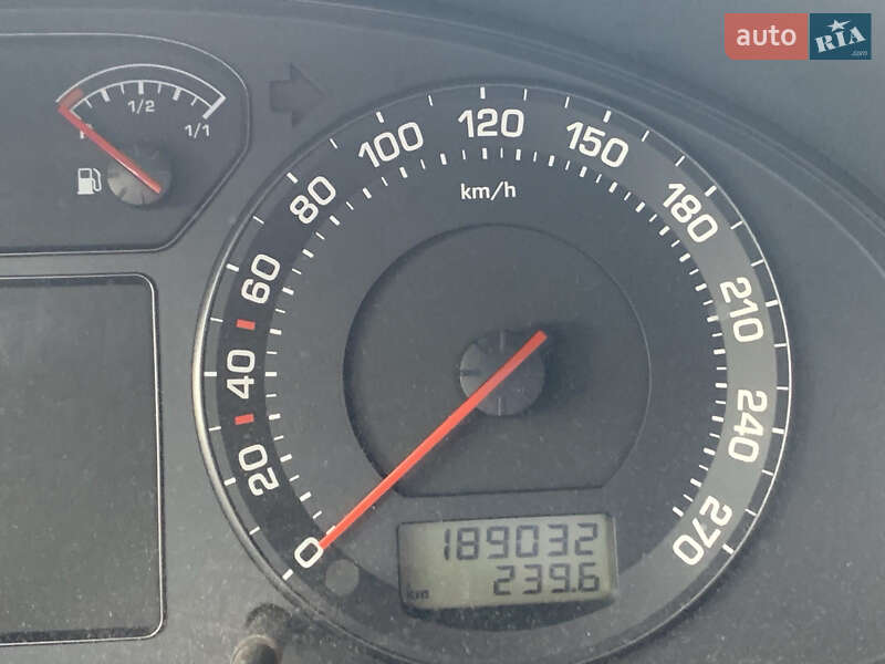 Лифтбек Skoda Superb 2005 в Ровно фото 5 Лифтбек Skoda Superb 2005 в Ровно