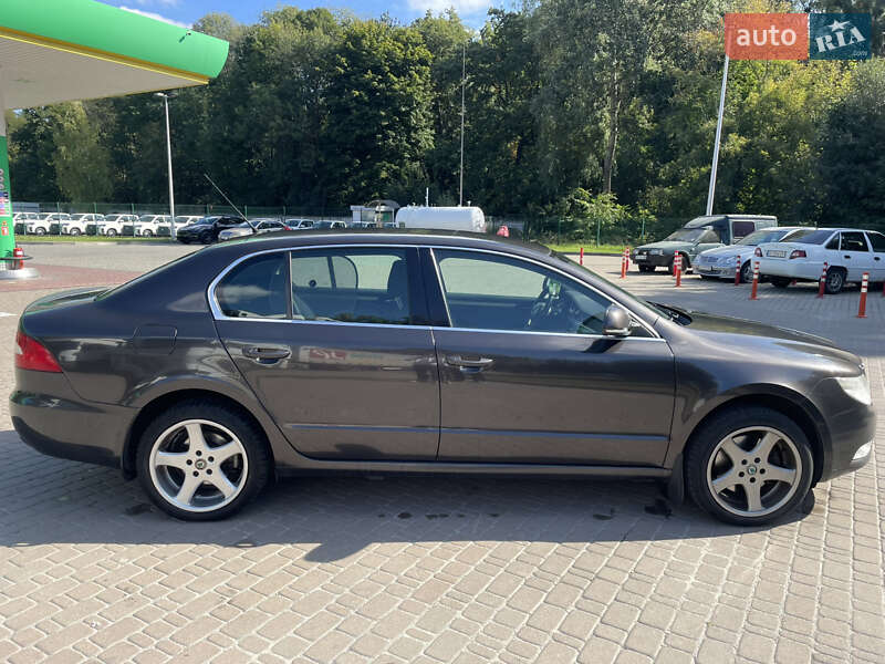 Лифтбек Skoda Superb 2008 в Киеве