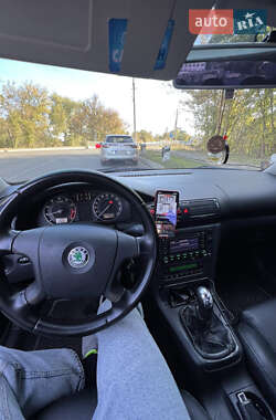 Лифтбек Skoda Superb 2008 в 