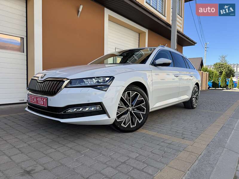 Skoda Superb 2021