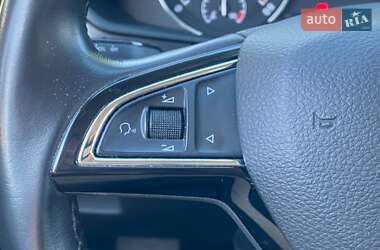 Лифтбек Skoda Superb 2019 в 