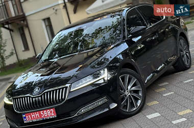 Лифтбек Skoda Superb 2021 в 