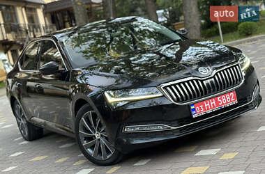 Лифтбек Skoda Superb 2021 в 
