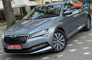 Лифтбек Skoda Superb 2021 в 