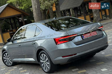 Лифтбек Skoda Superb 2021 в 
