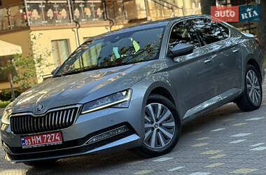 Лифтбек Skoda Superb 2021 в 