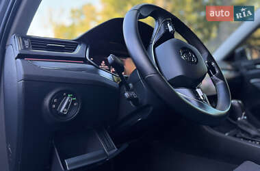 Лифтбек Skoda Superb 2021 в 