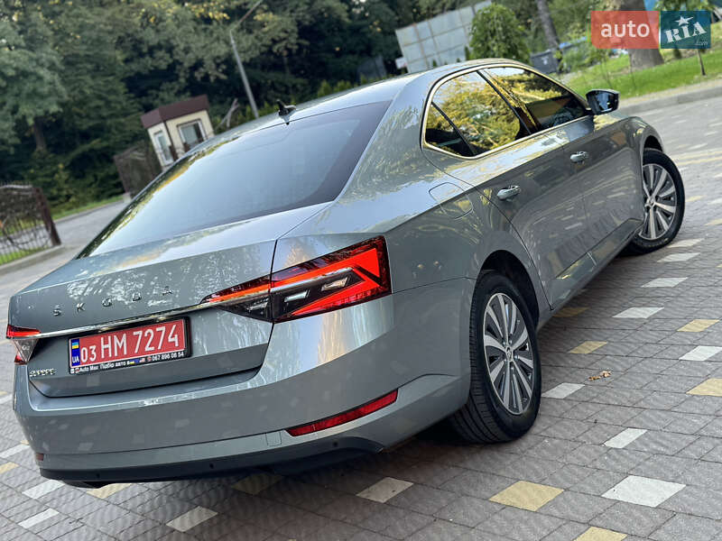 Лифтбек Skoda Superb 2021 в Трускавце