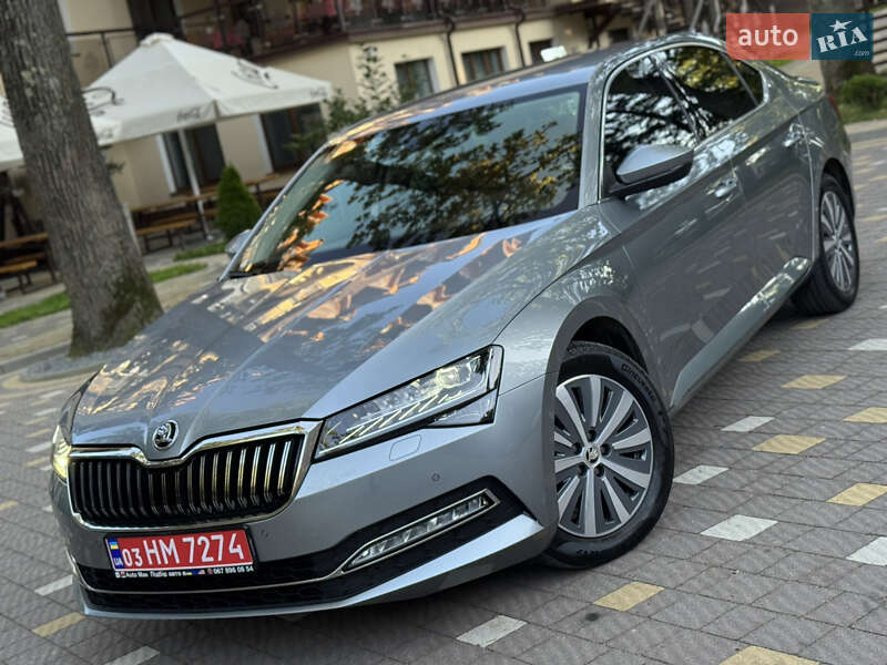 Лифтбек Skoda Superb 2021 в Трускавце