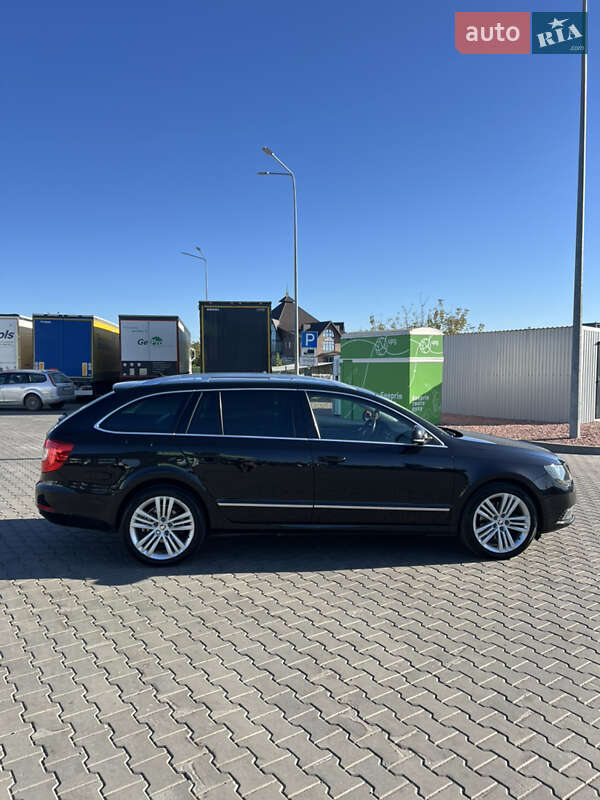Универсал Skoda Superb 2014 в Луцке