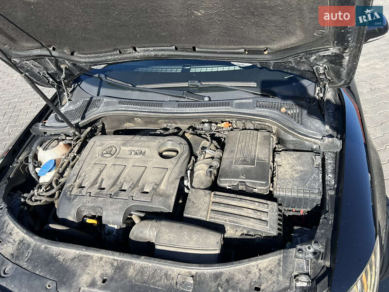 Универсал Skoda Superb 2014 в Луцке