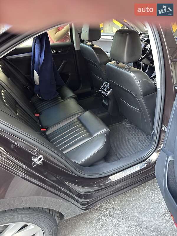 Лифтбек Skoda Superb 2018 в Киеве