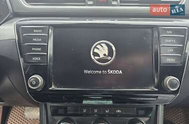 Лифтбек Skoda Superb 2016 в 