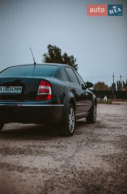 Лифтбек Skoda Superb 2007 в 