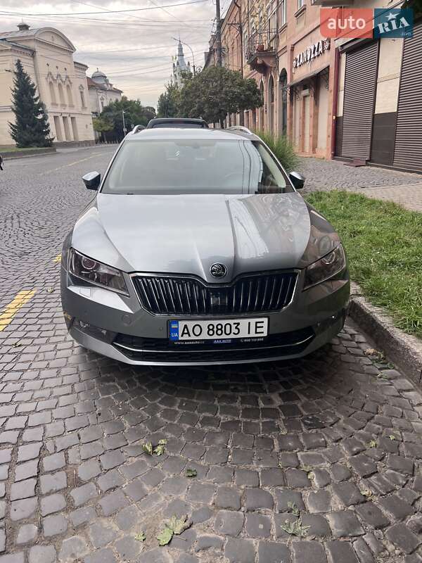 Універсал Skoda Superb 2016 в Мукачевому