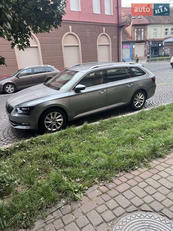 Універсал Skoda Superb 2016 в Мукачевому
