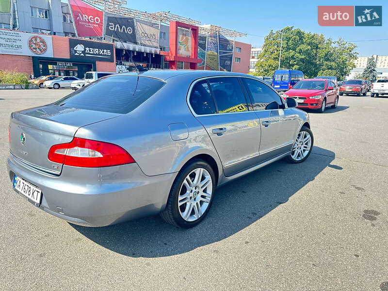 Лифтбек Skoda Superb 2009 в Киеве