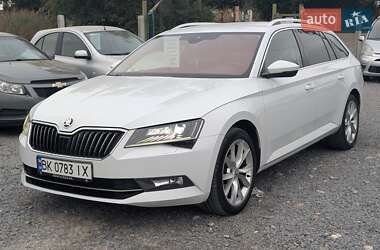Универсал Skoda Superb 2019 в Ровно