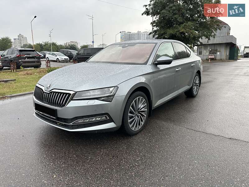 Лифтбек Skoda Superb 2021 в Киеве