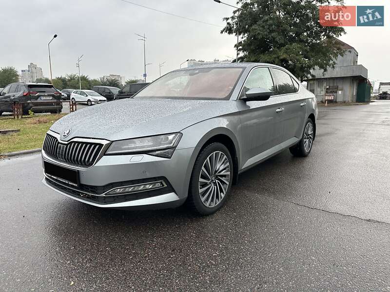 Лифтбек Skoda Superb 2021 в Киеве