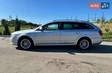 Универсал Skoda Superb 2012 в 