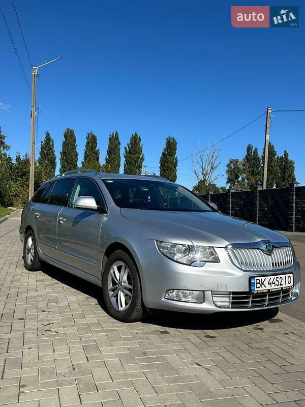 Skoda Superb 2012