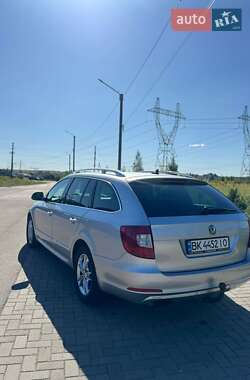 Универсал Skoda Superb 2012 в 