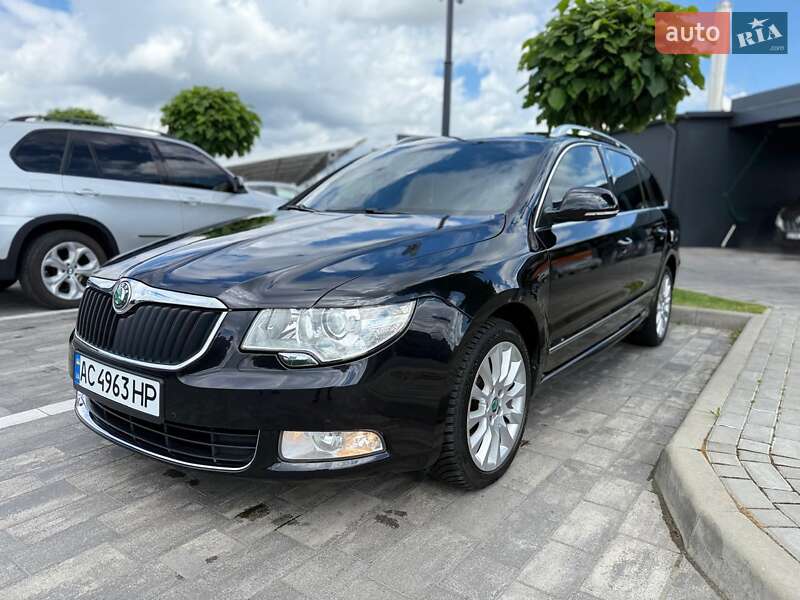 Универсал Skoda Superb 2013 в Луцке