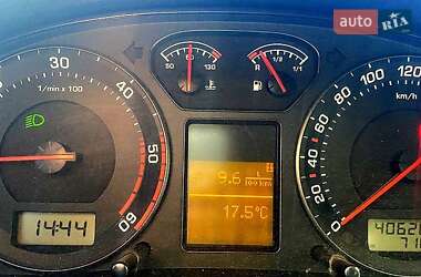 Лифтбек Skoda Superb 2002 в 