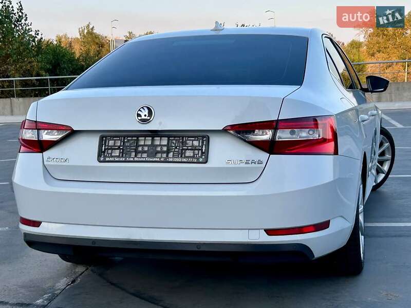 Лифтбек Skoda Superb 2015 в Киеве фото 16 Лифтбек Skoda Superb 2015 в Киеве