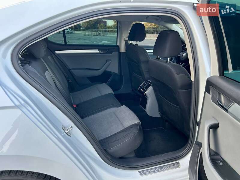 Лифтбек Skoda Superb 2015 в Киеве фото 36 Лифтбек Skoda Superb 2015 в Киеве