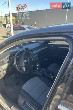 Лифтбек Skoda Superb 2009 в 