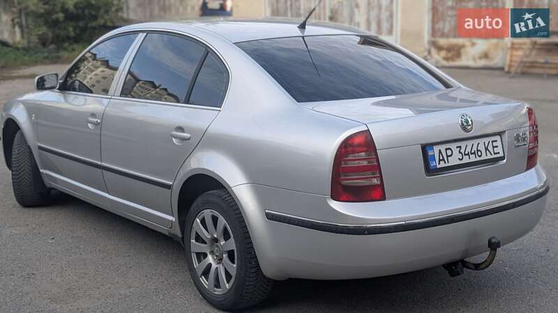Лифтбек Skoda Superb 2002 в Ивано-Франковске
