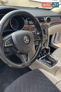 Универсал Skoda Superb 2014 в 