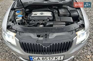 Лифтбек Skoda Superb 2012 в 