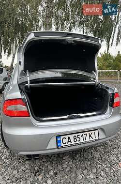 Лифтбек Skoda Superb 2012 в 