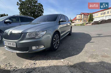 Ліфтбек Skoda Superb 2008 в Городку
