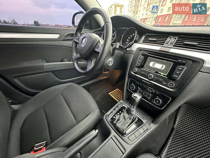 Лифтбек Skoda Superb 2013 в Виннице