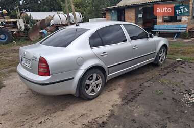 Ліфтбек Skoda Superb 2004 в 