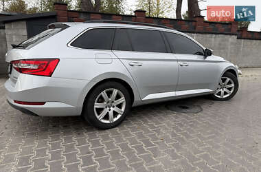 Универсал Skoda Superb 2017 в 