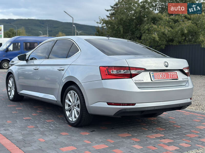 Лифтбек Skoda Superb 2016 в Берегово
