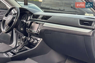 Лифтбек Skoda Superb 2016 в 