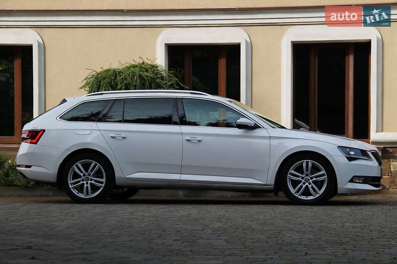 Универсал Skoda Superb 2016 в Сарнах