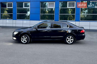 Лифтбек Skoda Superb 2009 в 